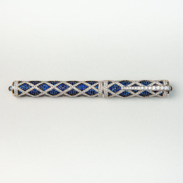 Fountain pen, high jewellery: white gold, diamonds and sapphires