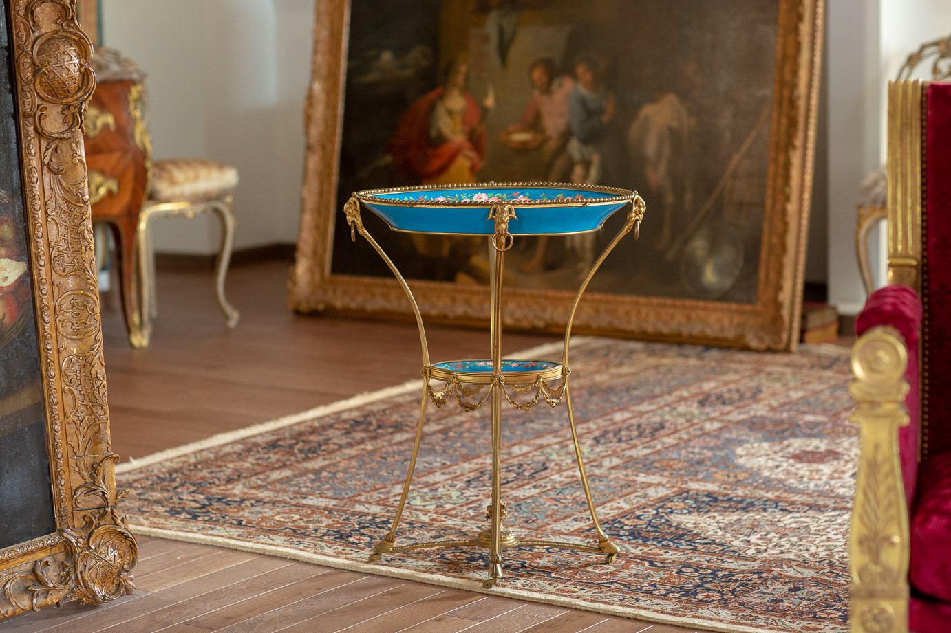 Manufacture royale de Sèvres  - Pedestal table in bronze carved and gilded with Sevres porcelain, from the royal family