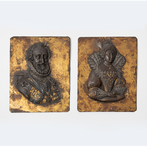 Attr. to Guillaume Dupre (1574-1642)  - Bust of Henri IV and Marie de Medici, iron plates enhanced with gold , 17th century