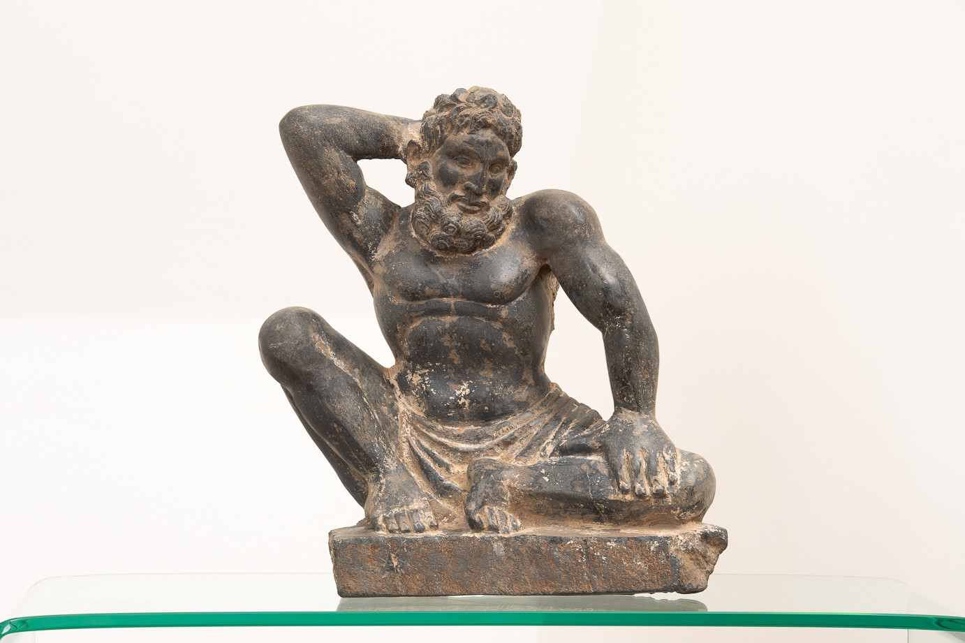 Important gray schist figure of an Atlas, Gandhara, 2nd/3rd century